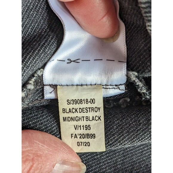 Embroidered Patch Denim Jacket Women’s Size S Old Navy Black Skull Pisces Custom - Picture 14 of 14